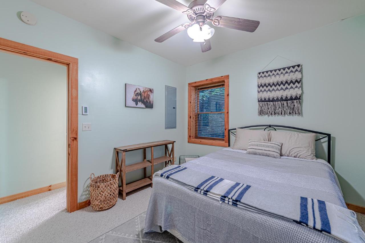 Bear Pause 3 Br/3ba Amazing View Of The *