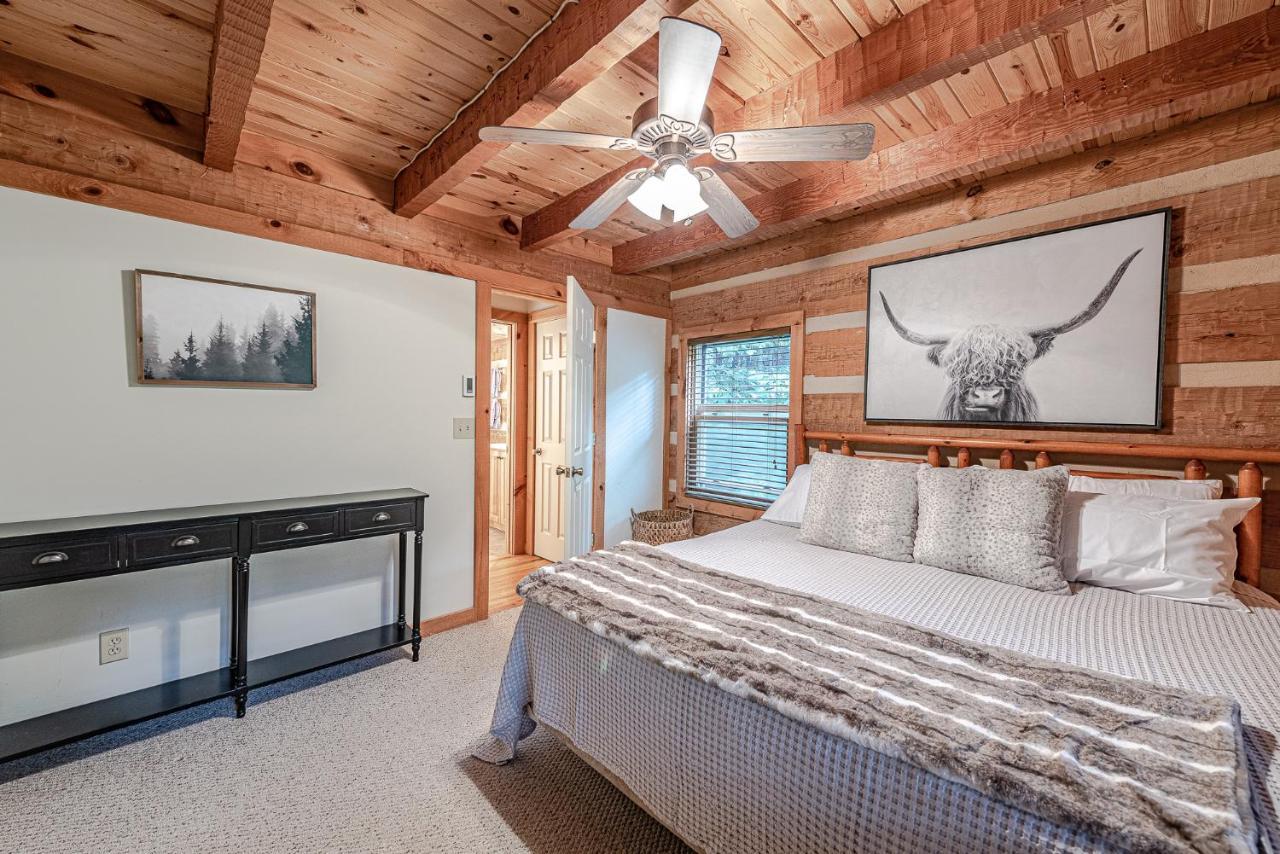 Bear Pause 3 Br/3ba Amazing View Of The *