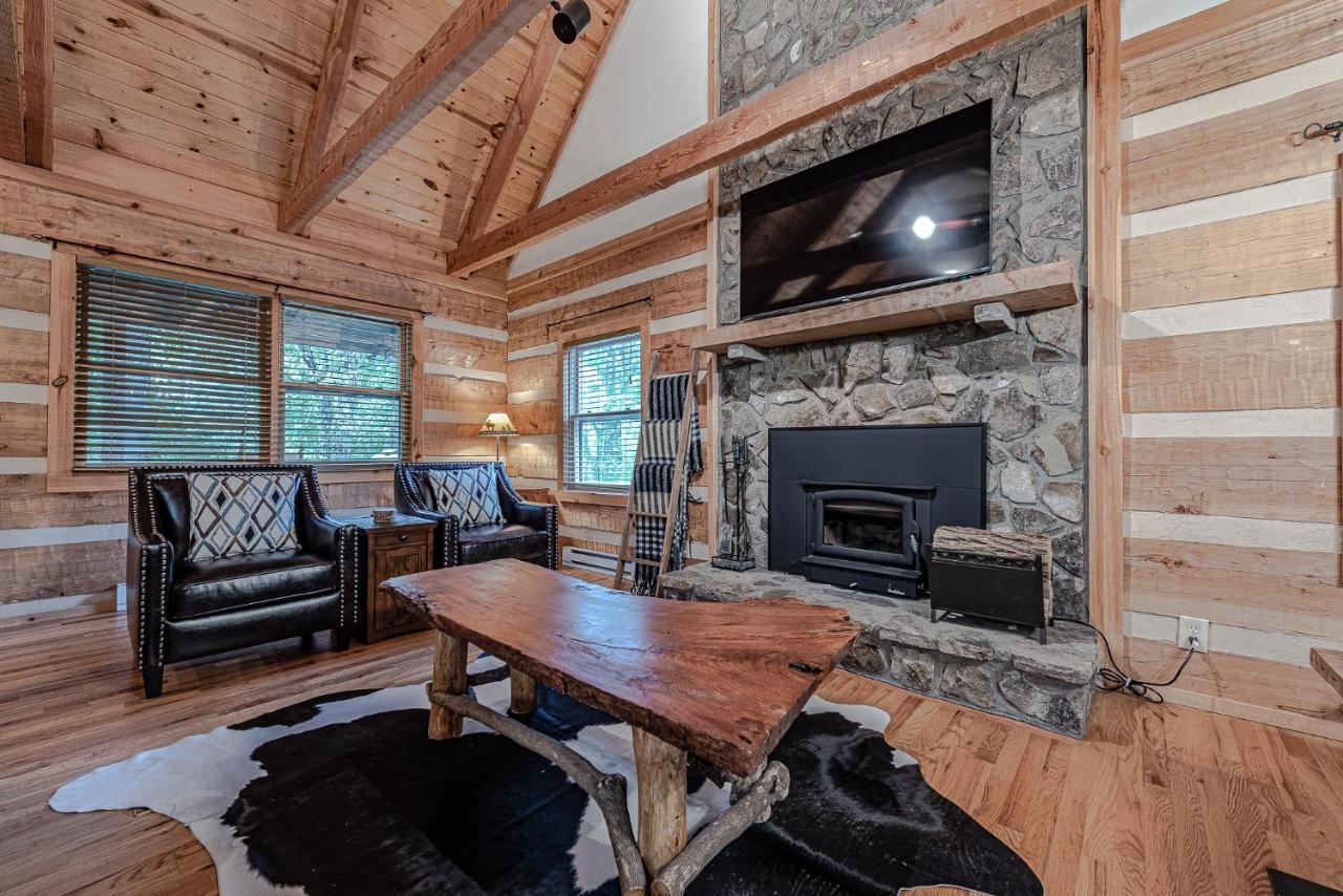 Bear Pause 3 Br/3ba Amazing View Of The Holiday home *