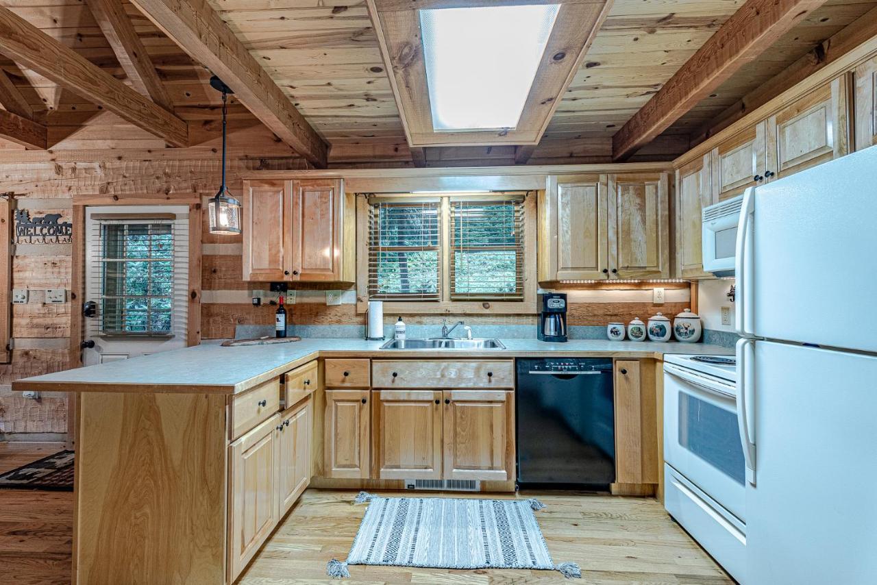 Bear Pause 3 Br/3ba Amazing View Of The Holiday home *