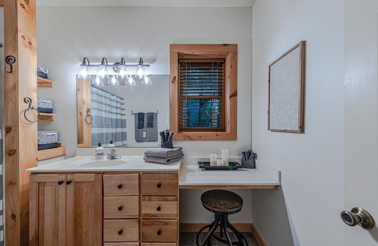 Bear Pause 3 Br/3ba Amazing View Of The