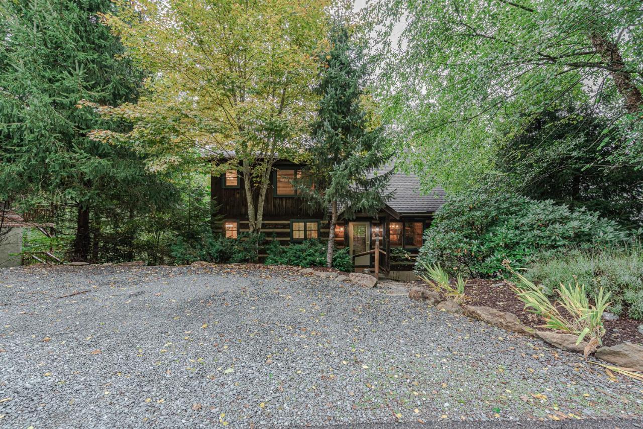 Bear Pause 3 Br/3ba Amazing View Of The *