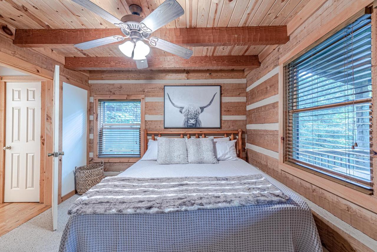 Bear Pause 3 Br/3ba Amazing View Of The Holiday home *